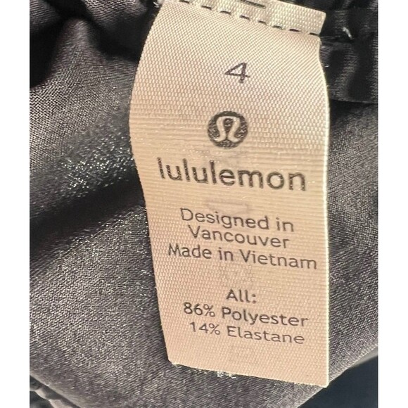 Lululemon The Everyday Skirt Black Size 4 Womens Athleisure Yoga City Life - Picture 8 of 8